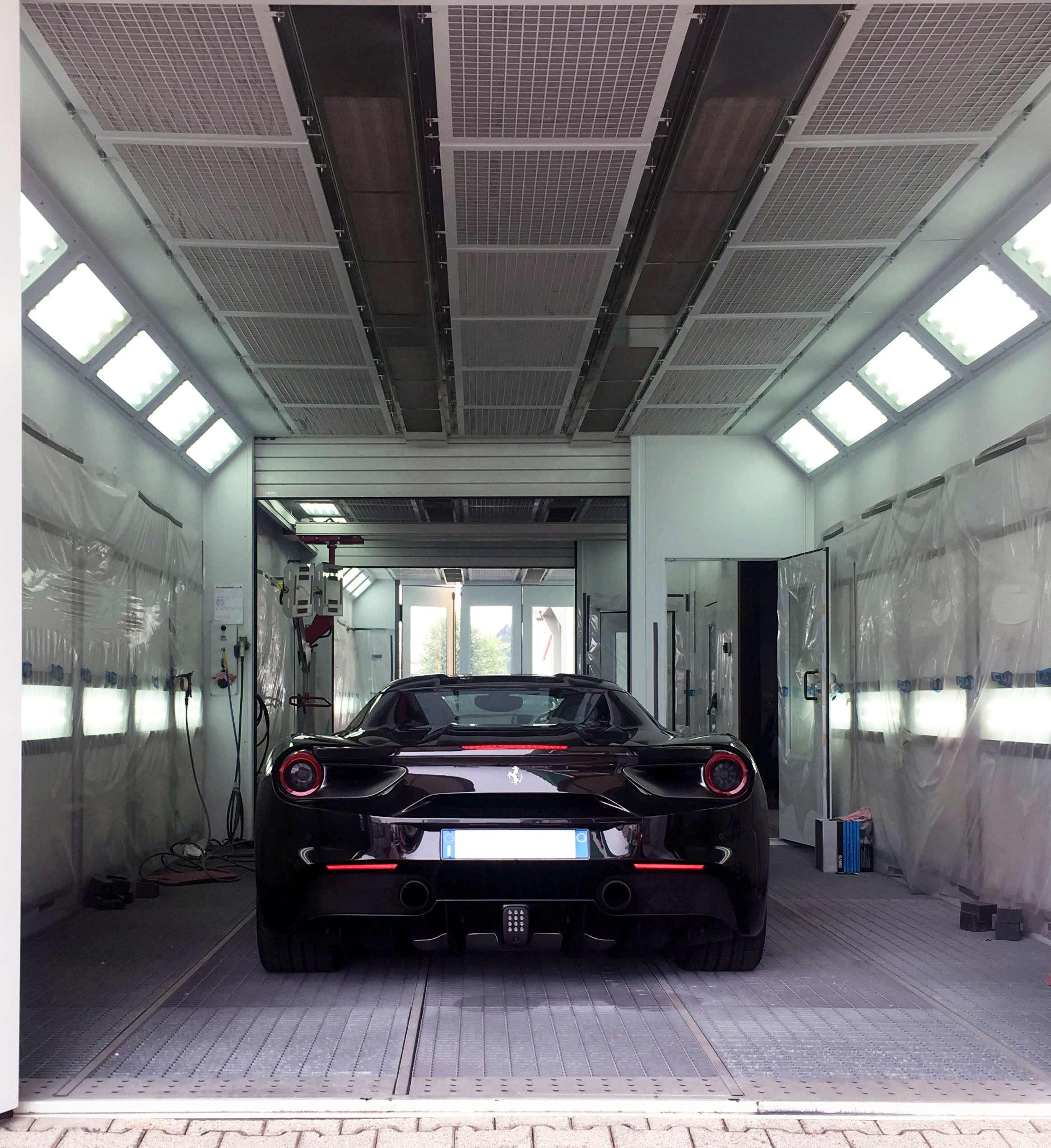 Affida la tua Super Car a mani esperte! Ecco le foto della Ferrari 488  appena riparata!, Serenissima Service, Carrozzeria Officina Auto